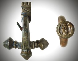 Gewandspange und Siegelring aus einem römischen Grab