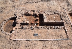 Archäologische Ausgrabung von Mauerresten