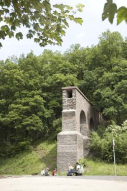 Rekonstruierter Abschnitt der Aquäduktbrücke bei Mechernich-Vussem (Foto: Michael Thuns, LVR-ABR)
